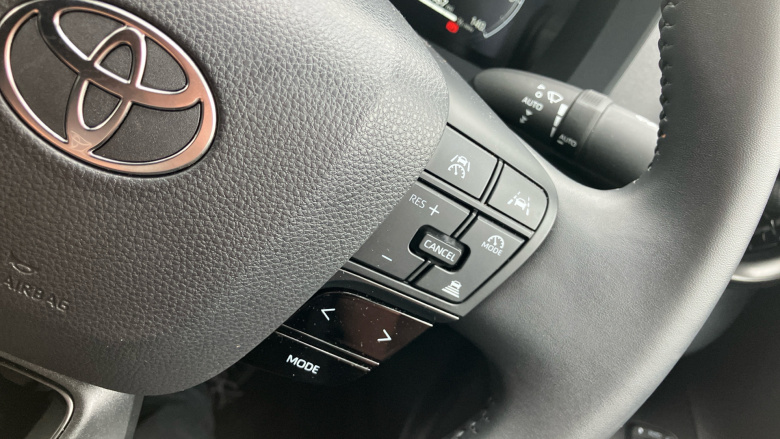 Toyota C-HR 1.8 Hybrid Design 5dr CVT Hybrid Hatchback